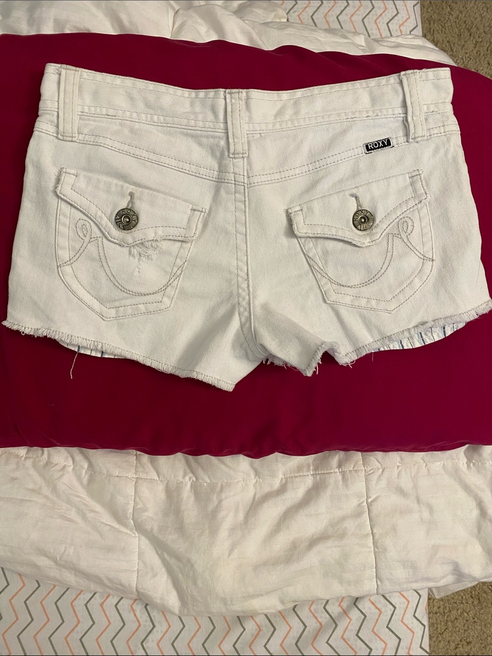 Roxy White Denim Frayed Back-Pocket Shorts size 3